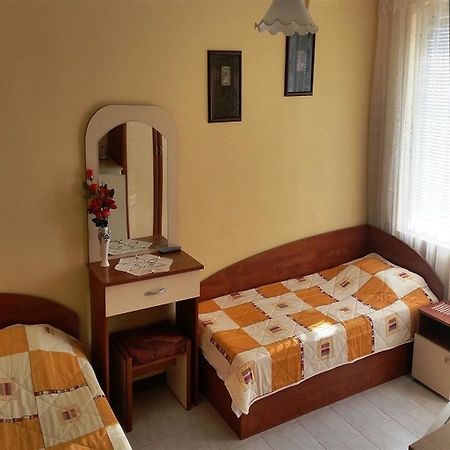 Къща за гости Кономаеви Созопол Екстериор снимка